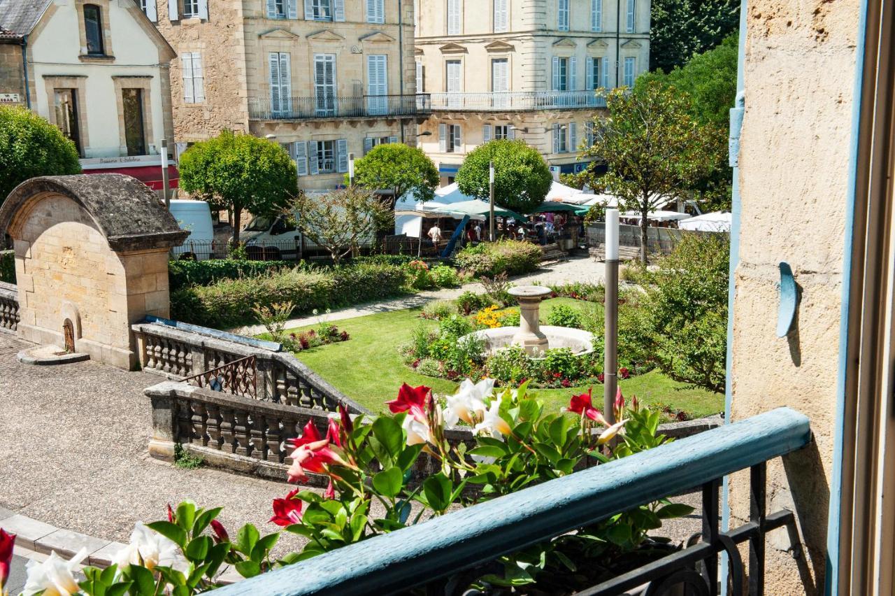 Les Cordeliers Hotel Сарла-ла-Канеда Екстериор снимка